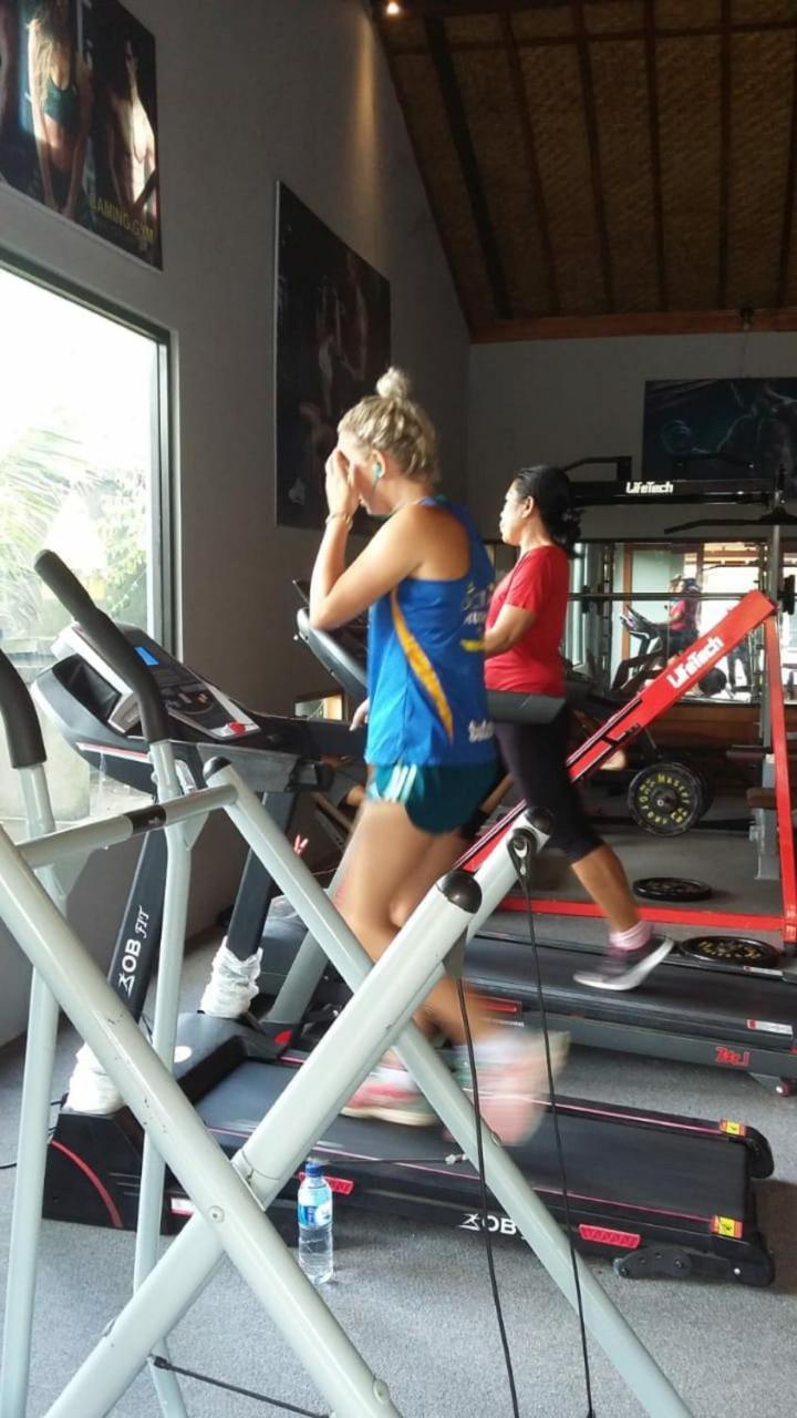 Uma Caming Villas & Gym Теґалаланґ Екстер'єр фото